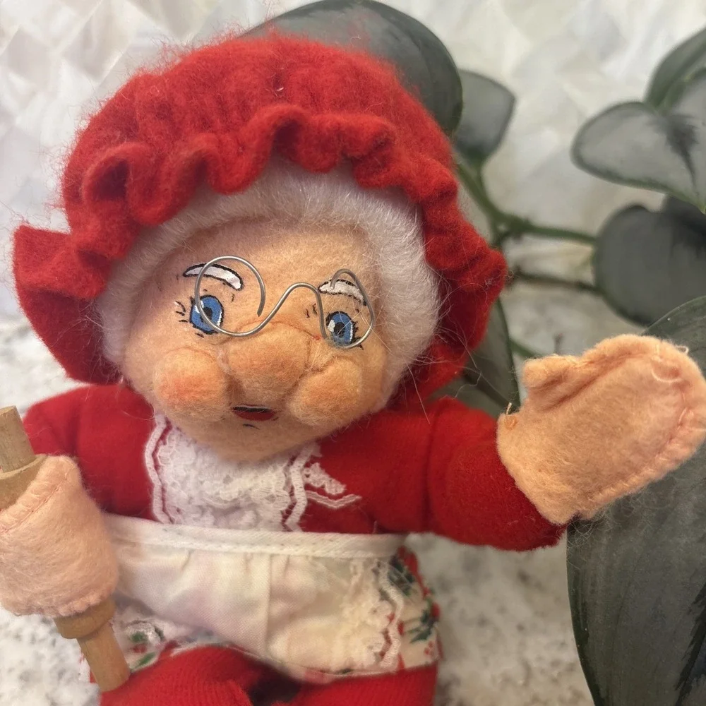 N/A santakins mrs